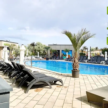 Sunset 2 Br N Pool Alezzi Beach *