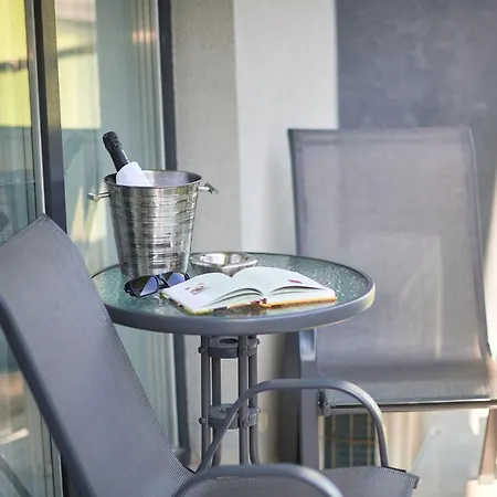 Sunset 2 Bedroom N Pool Alezzi Beach *