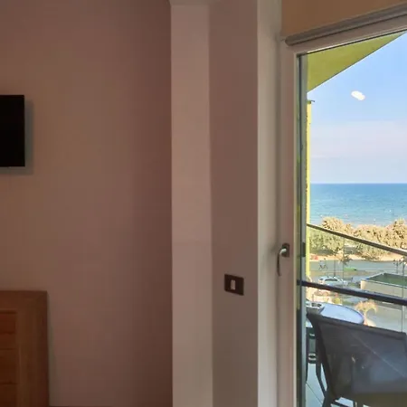 Apartament Sunset 2 Bedroom N Pool Alezzi Beach